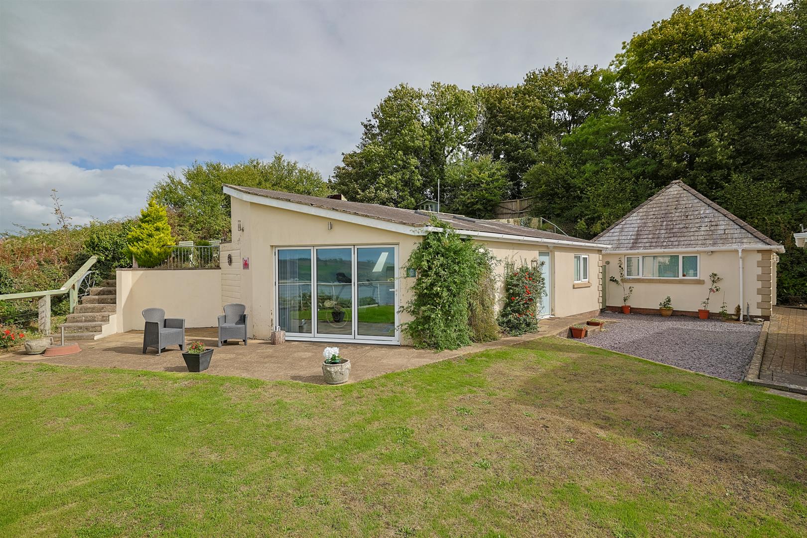 Aberfa, Ferryside, Carmarthenshire, SA17 5RS